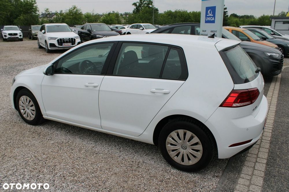 Volkswagen Golf - 9