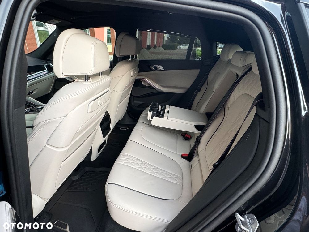 BMW X6 xDrive30d - 26