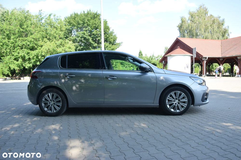 Peugeot 308 1.2 PureTech Active S&S EAT6 - 8
