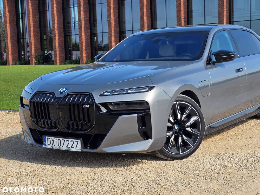 BMW Seria 7 M760e PHEV xDrive sport - 2