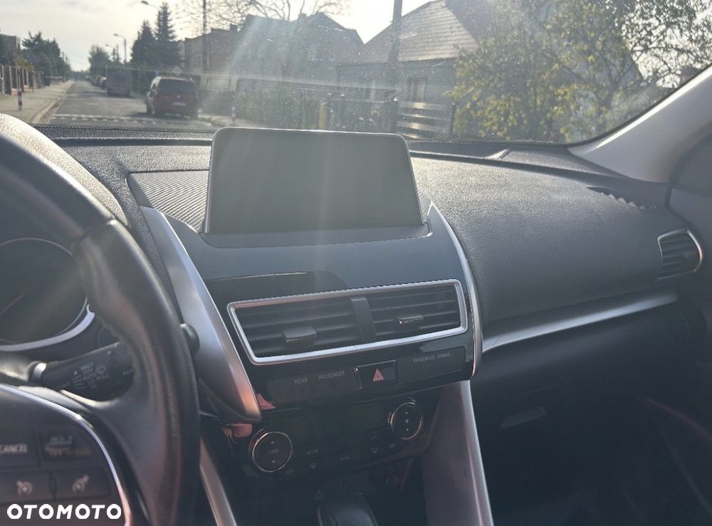 Mitsubishi Eclipse Cross - 9