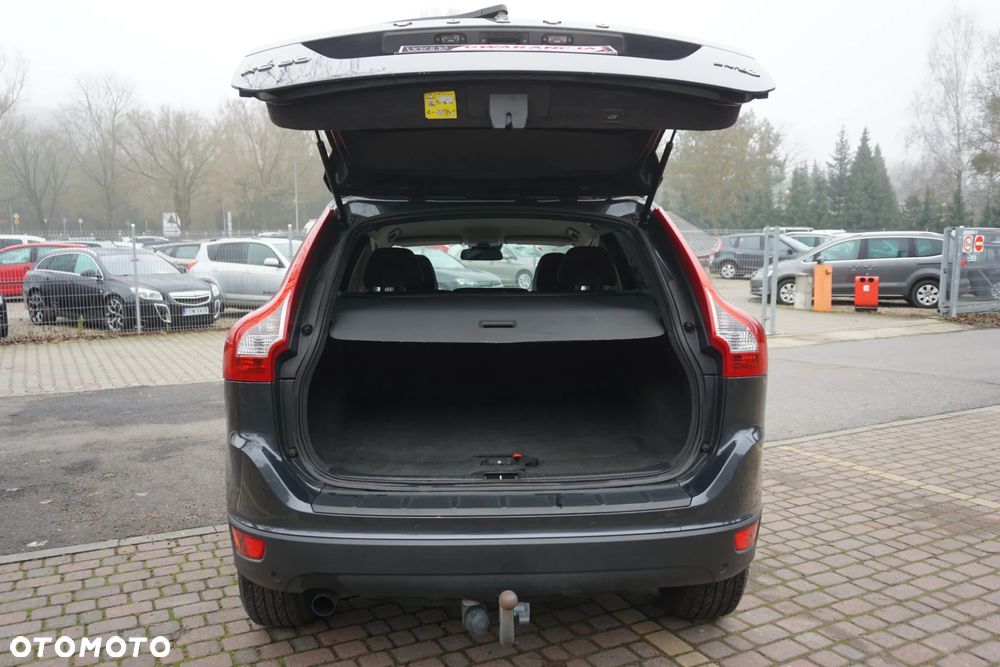 Volvo XC 60 D4 Momentum - 5