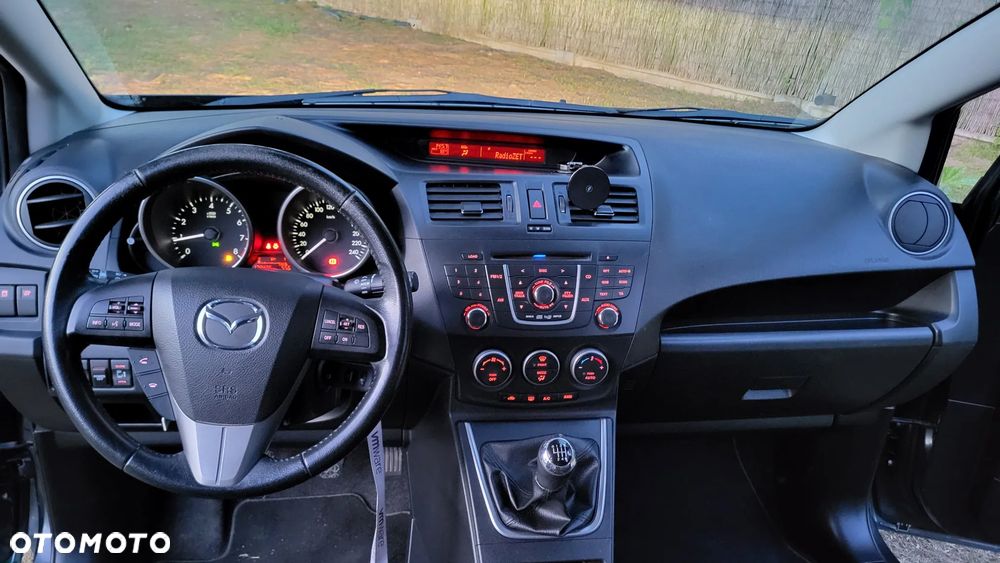 Mazda 5 - 14