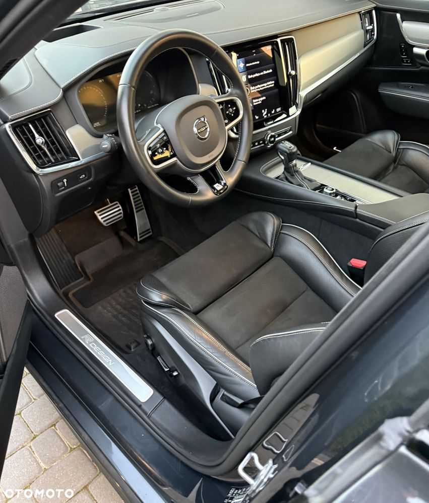 Volvo V90 D4 Geartronic R Design - 28