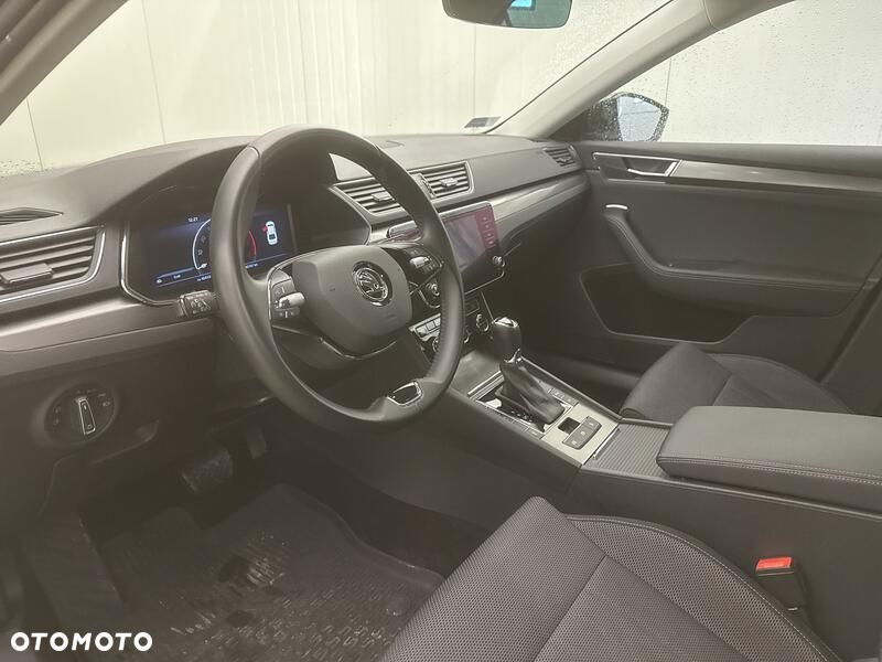 Skoda Superb 2.0 TDI SCR Style DSG - 10