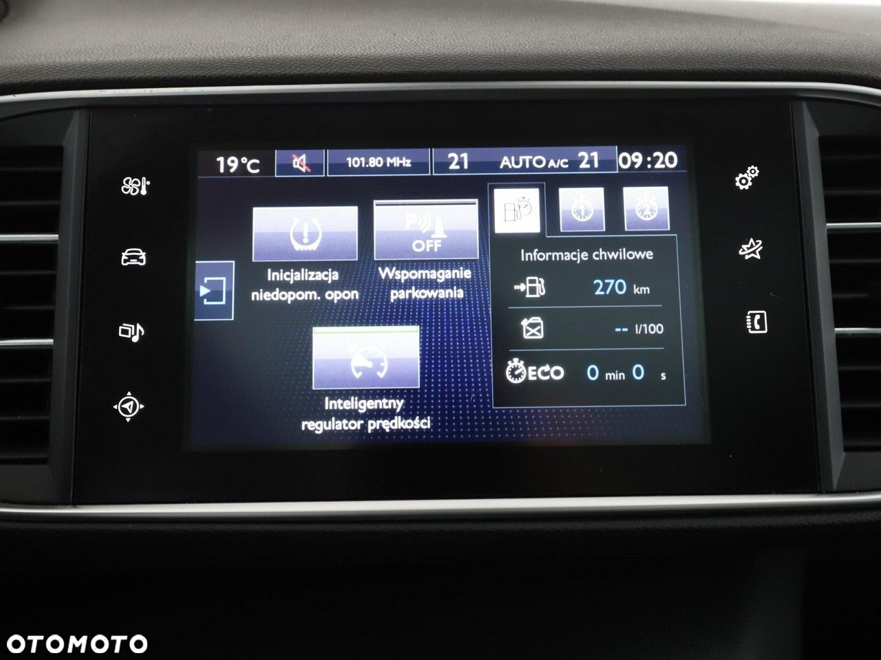 Peugeot 308 SW 2.0 BlueHDi Allure S&S - 23