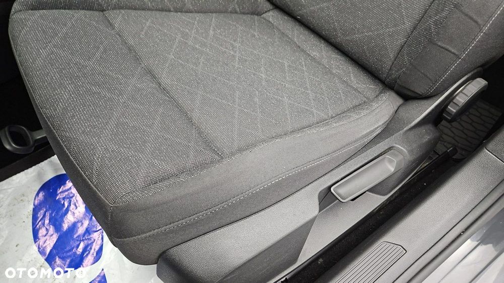 Volkswagen Golf VIII 2.0 TDI Life - 12