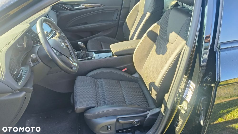 Opel Insignia 1.5 T Innovation S&S - 10