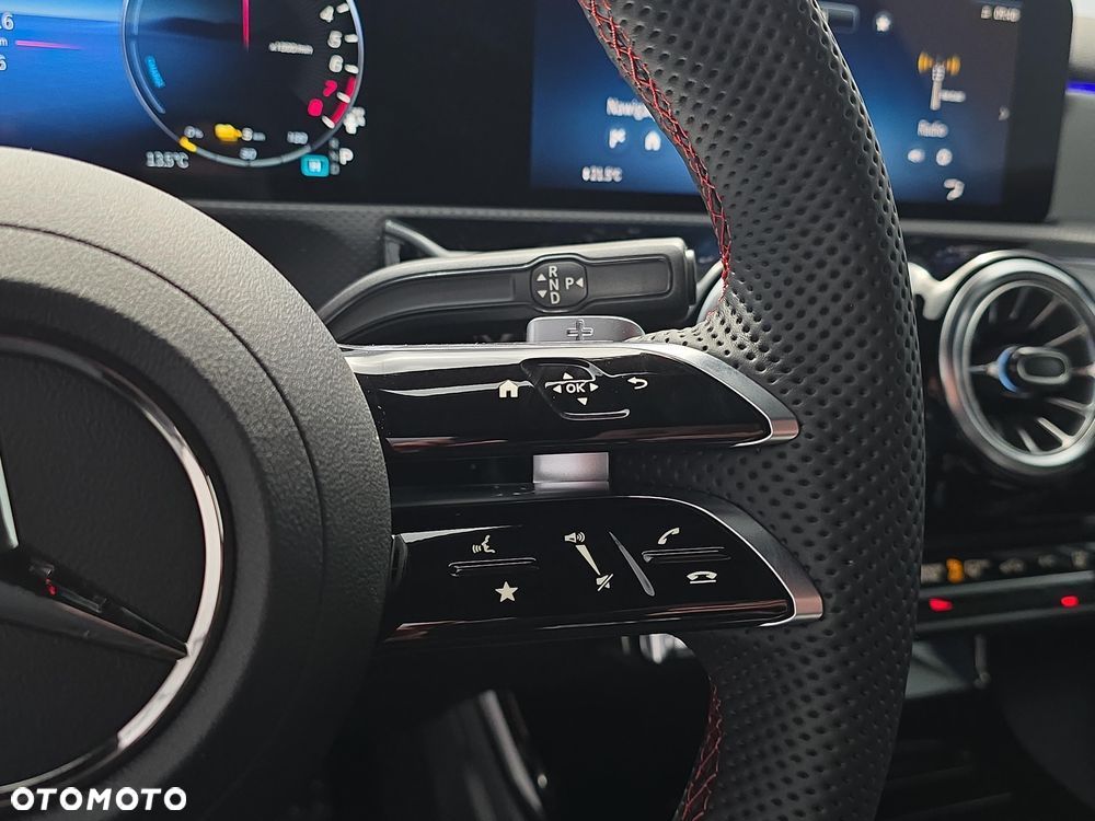 Mercedes-Benz Klasa A 200 AMG Line 7G-DCT - 16