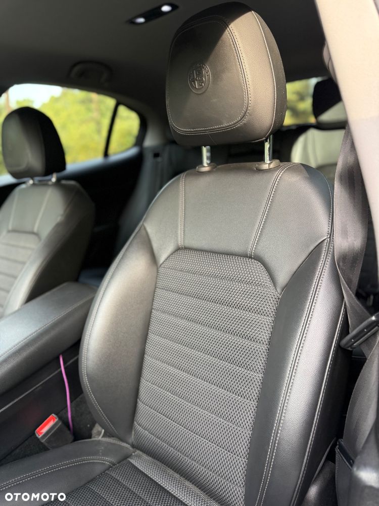 Alfa Romeo Stelvio 2.2 JTDM Q4 - 20