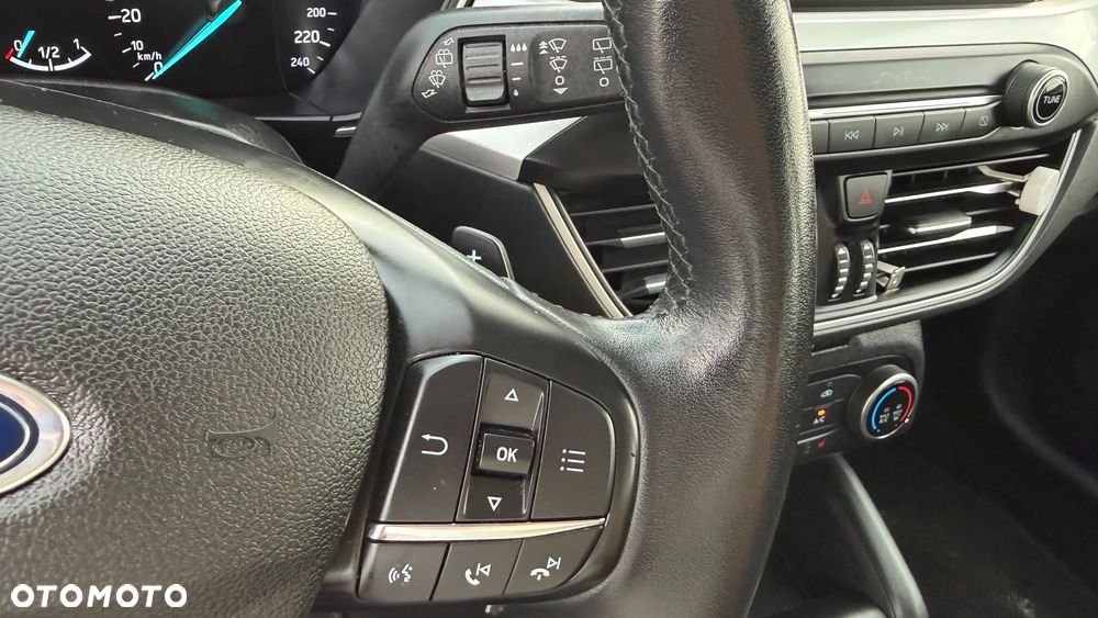 Ford Focus 2.0 EcoBlue Titanium - 26