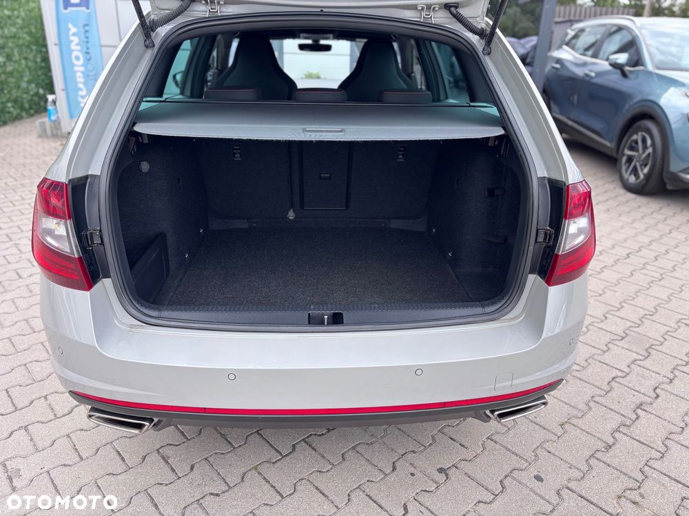 Skoda Octavia 2.0 TSI RS - 39