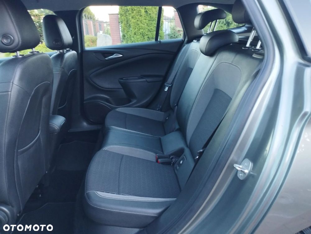 Opel Astra 1.5 D Start/Stop Business Edition - 18