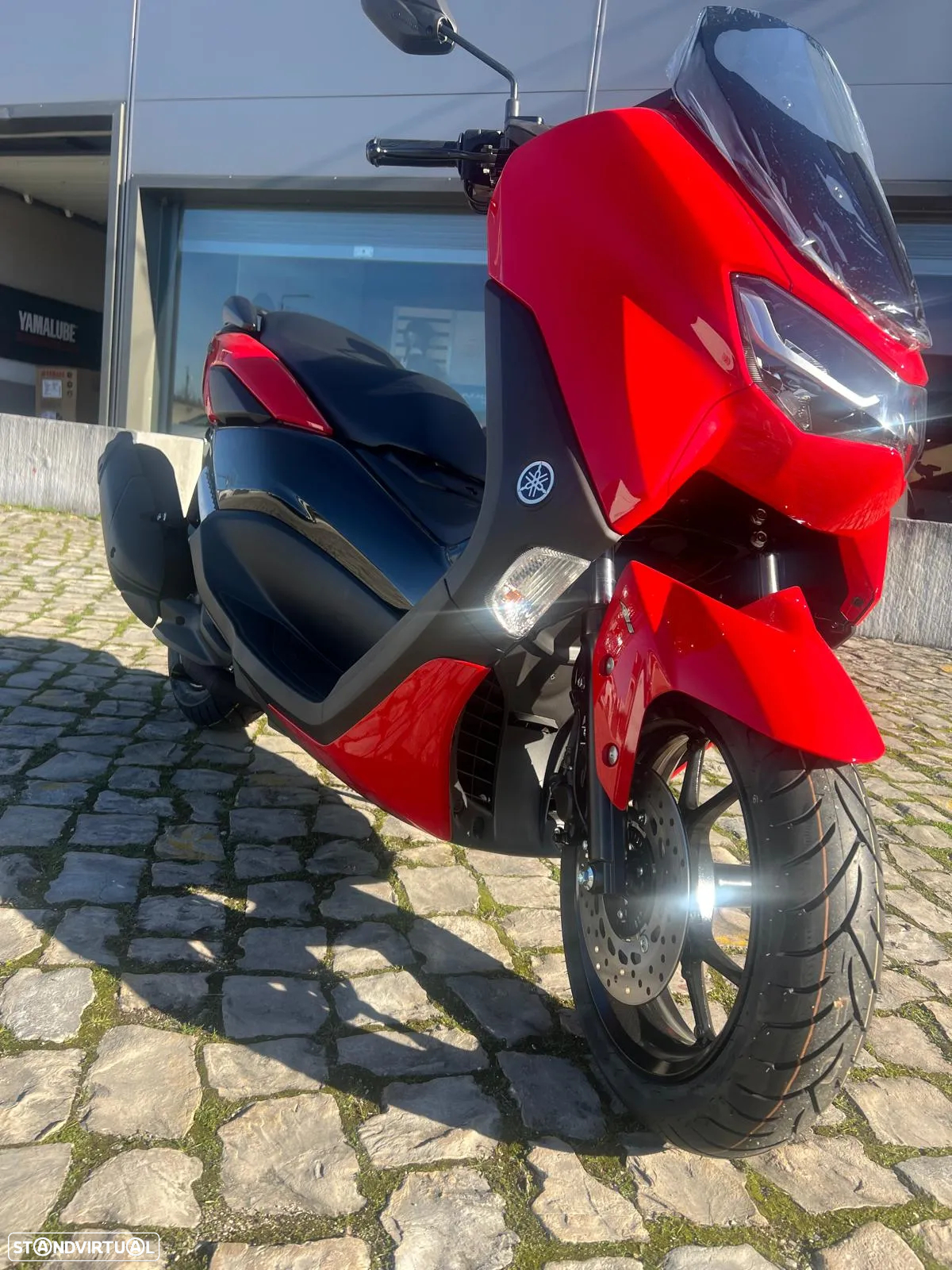 Yamaha NMAX - 4