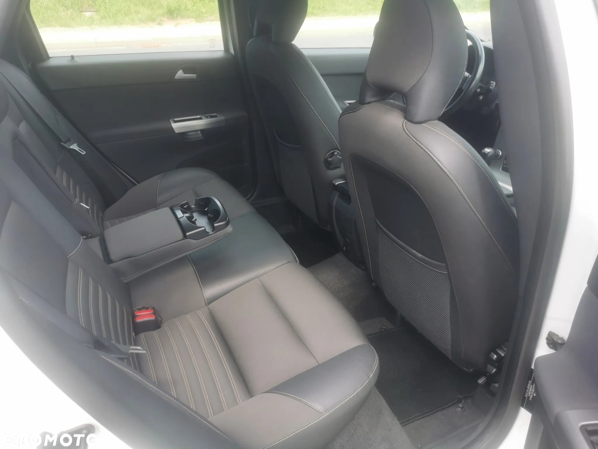 Volvo V50 2.0D Summum - 12
