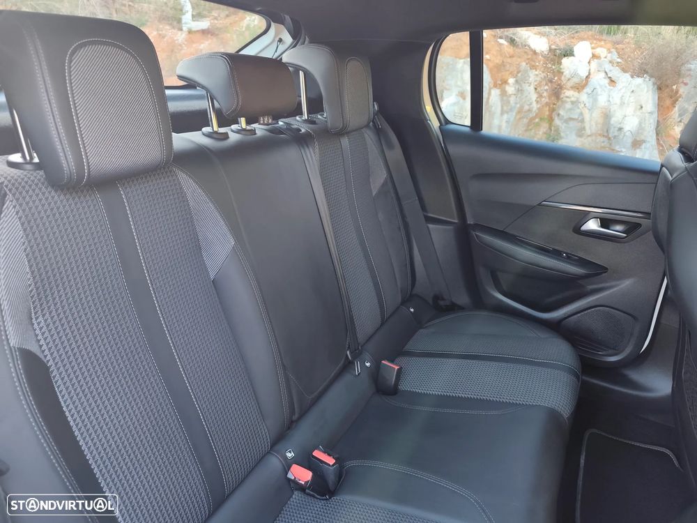 Peugeot 208 1.5 BlueHDi GT - 8