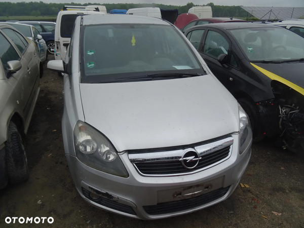 Opel Zafira 2007 lakier(Z157) na części maska zderzak błotnik klapa drzwi