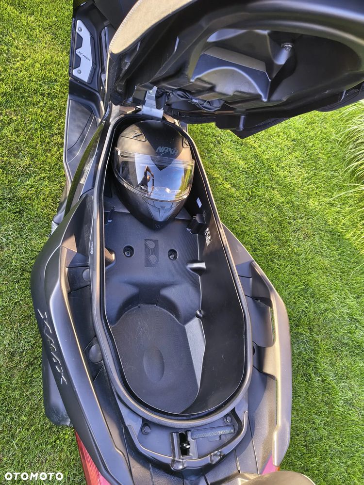 Yamaha X-max - 7