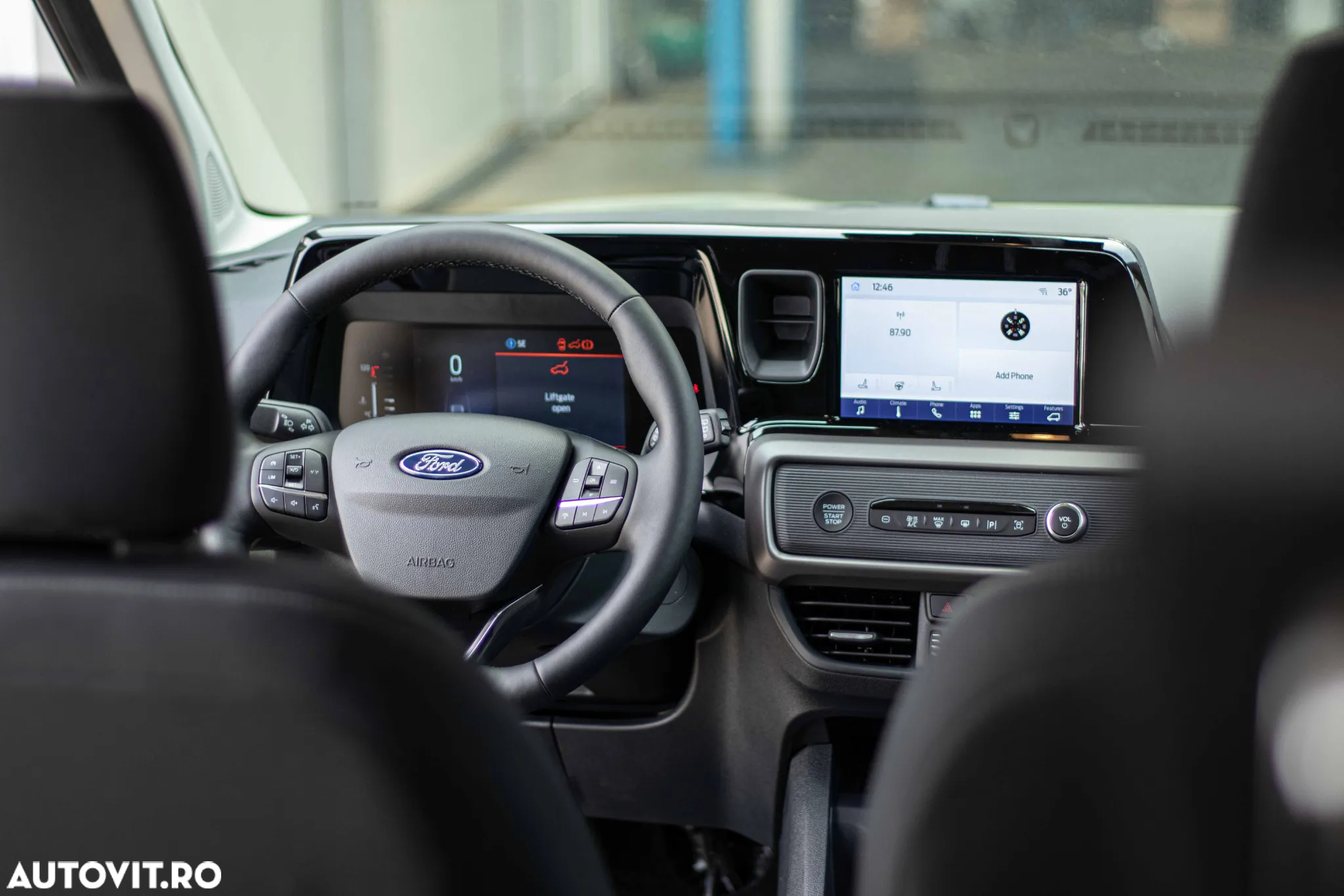 Ford Tourneo Courier 1.0 EcoBoost Titanium - 37