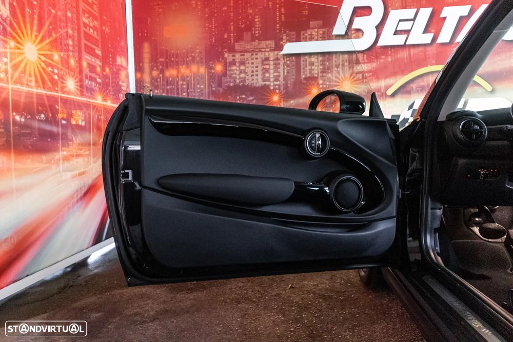 MINI 3 Portas Cooper SE - 12