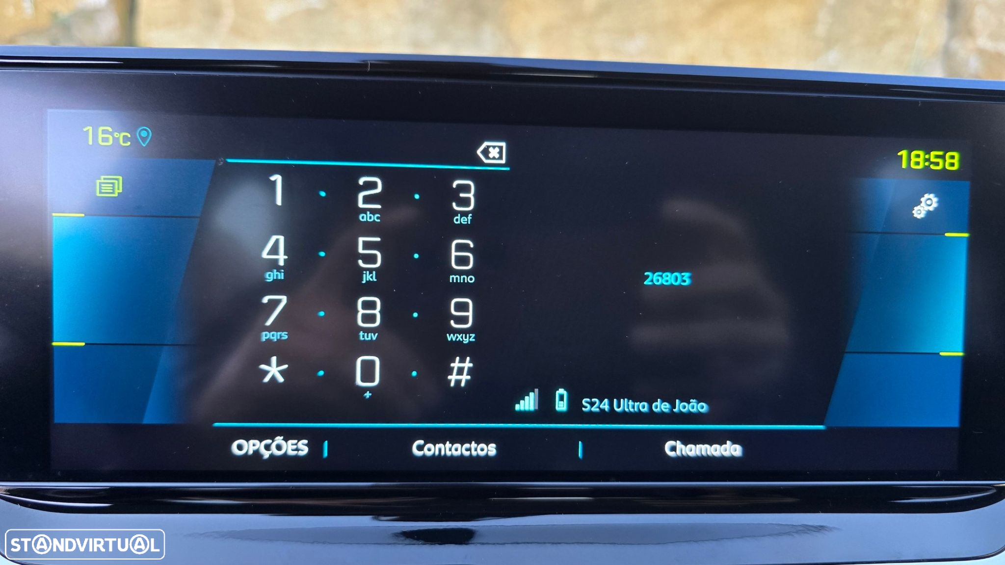 Peugeot e-208 Allure - 34