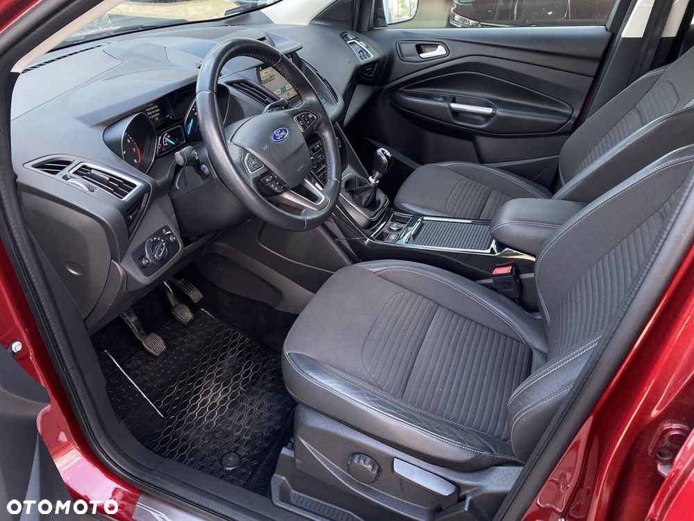 Ford Kuga 1.5 EcoBoost FWD Titanium - 10