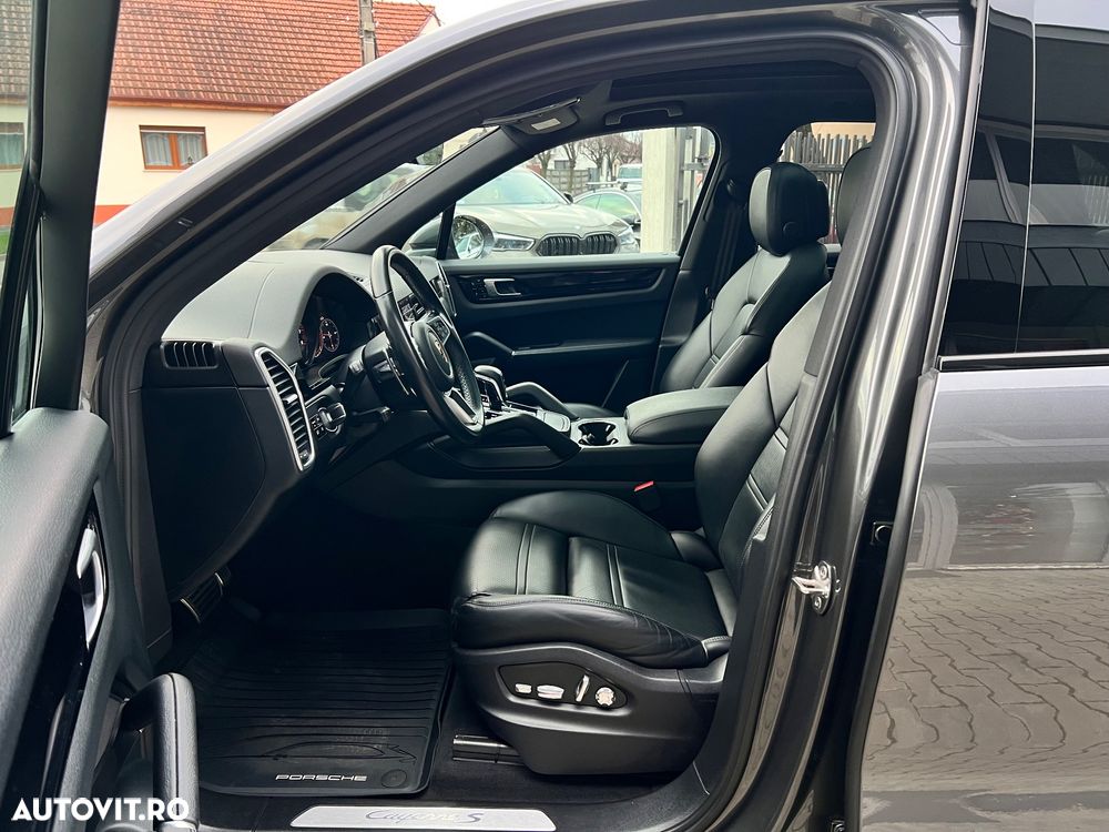 Porsche Cayenne S Tiptronic S - 13