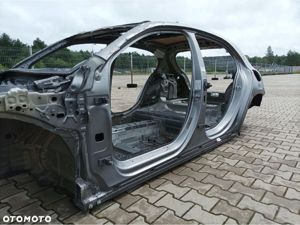 MERCEDES A W177 AMG HB PRÓG SŁUPEK LEWY DŁUGI 662 - 4