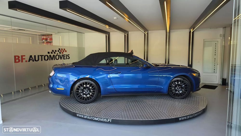 Ford Mustang Cabrio 2.3 Eco Boost - 9