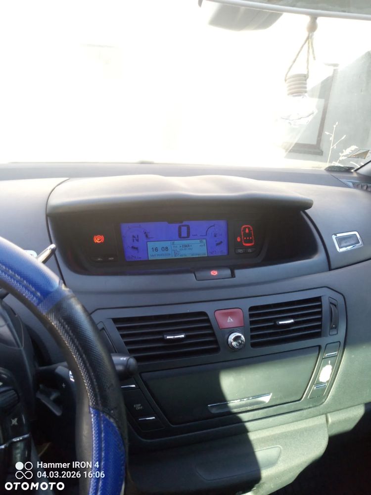 Citroën C4 Picasso - 11