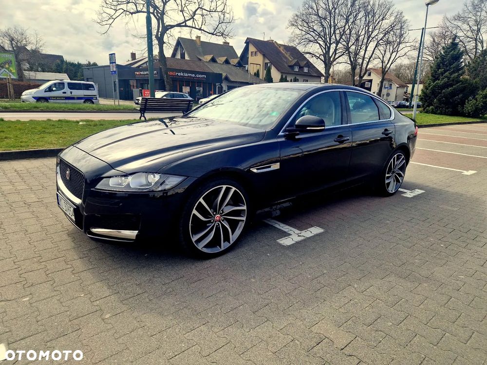 Jaguar XF 3.0 TDV6 Portfolio - 4