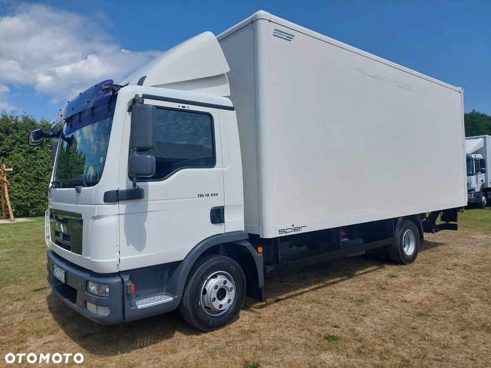 MAN TGL 12.220 - 4