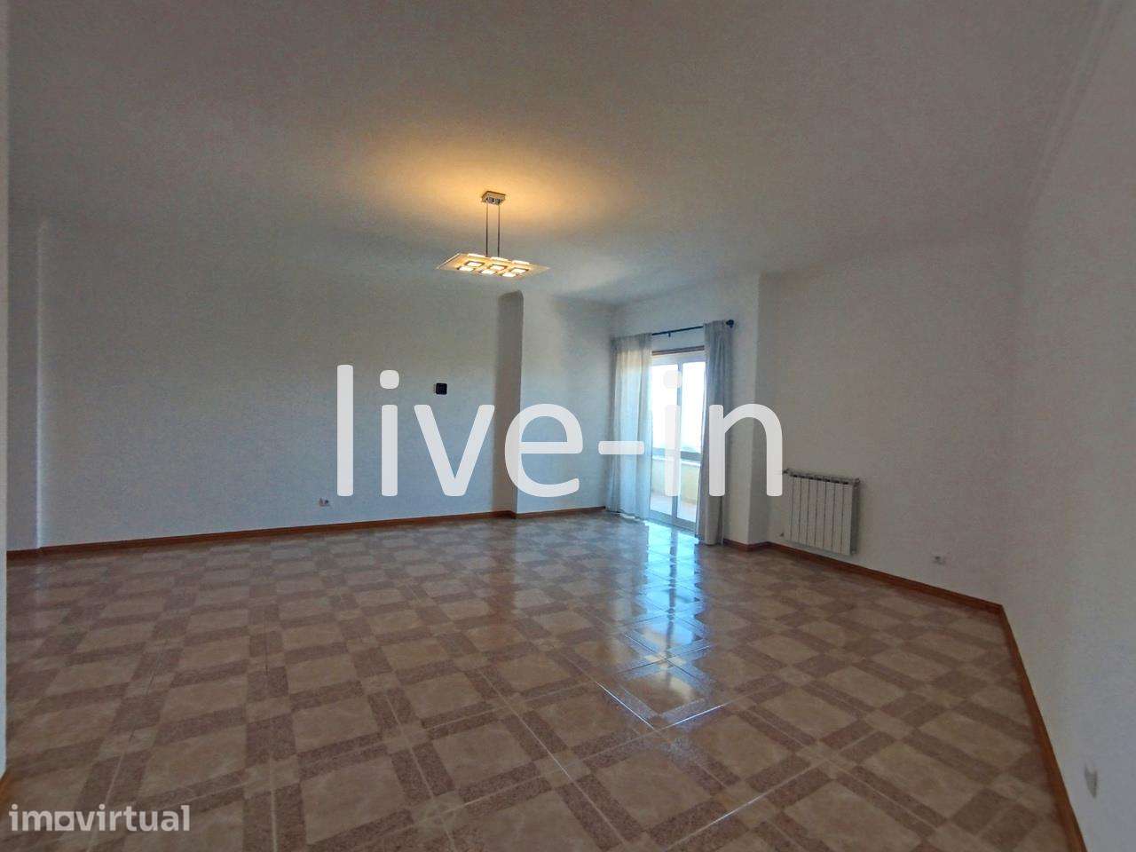 Apartamento T2 junto à estação de comboio de Ovar - Grande imagem: 5/17