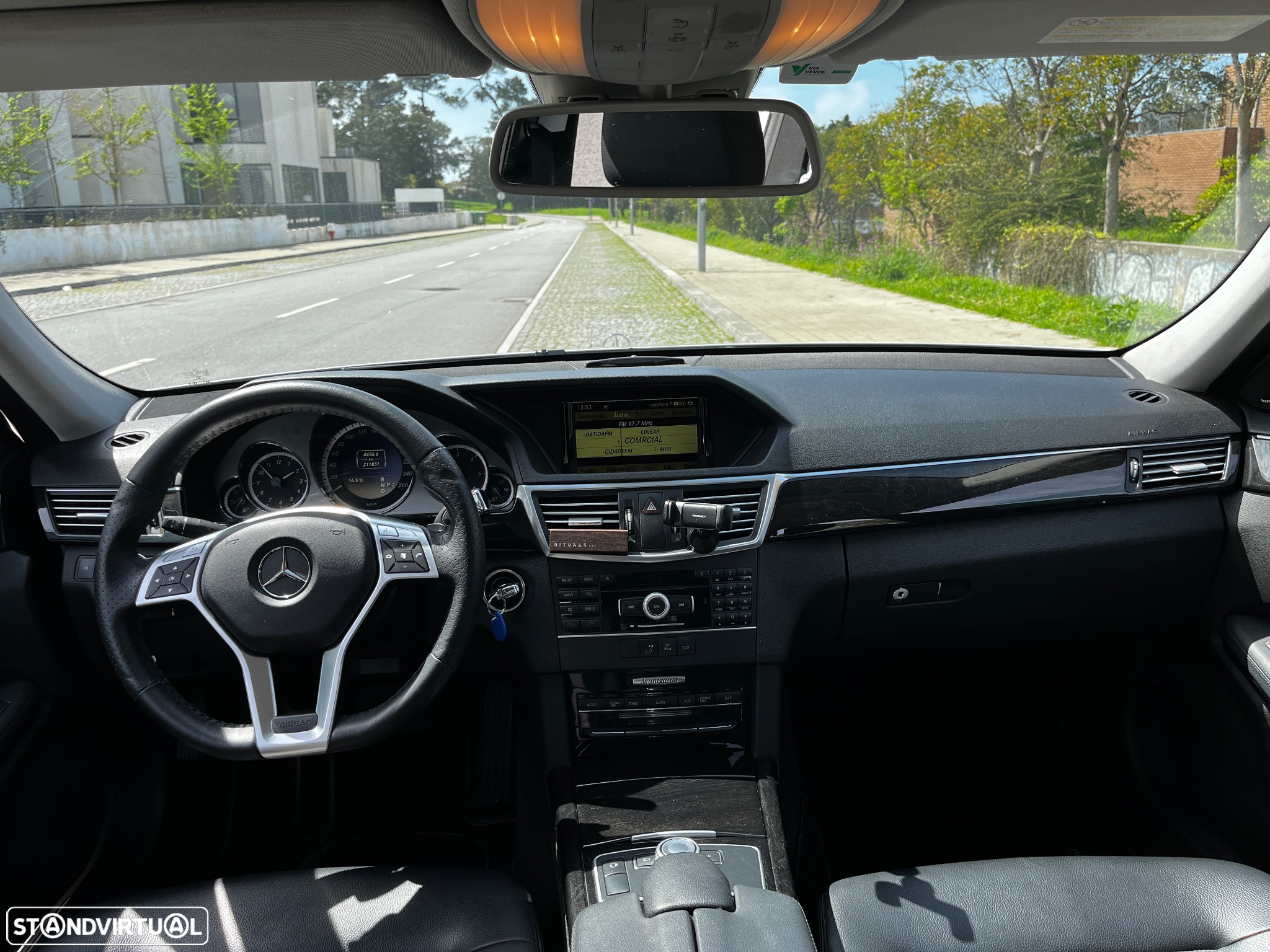 Mercedes-Benz E 250 CDi Avantgarde BlueEfficiency Auto. - 15