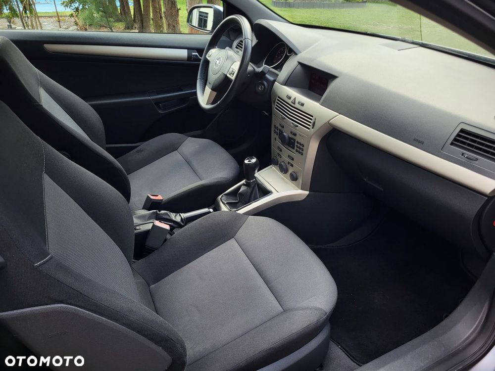 Opel Astra 1.6 - 9