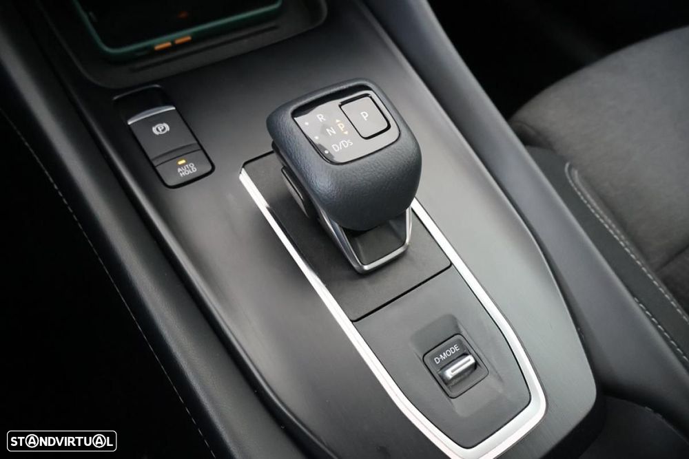 Nissan Qashqai 1.3 DIG-T N-Connecta Xtronic - 37