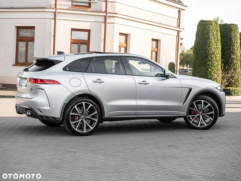 Jaguar F-Pace 5.0 V8 P550 AWD SVR - 14