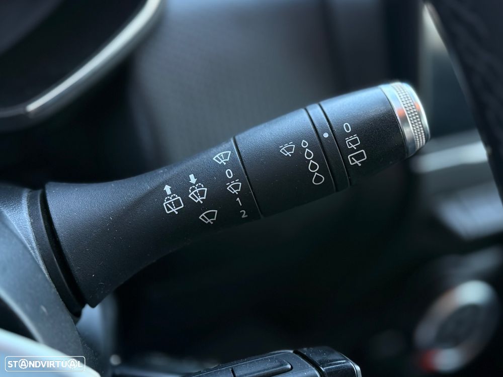 Renault Clio BLUE dCi 100 INTENS - 21