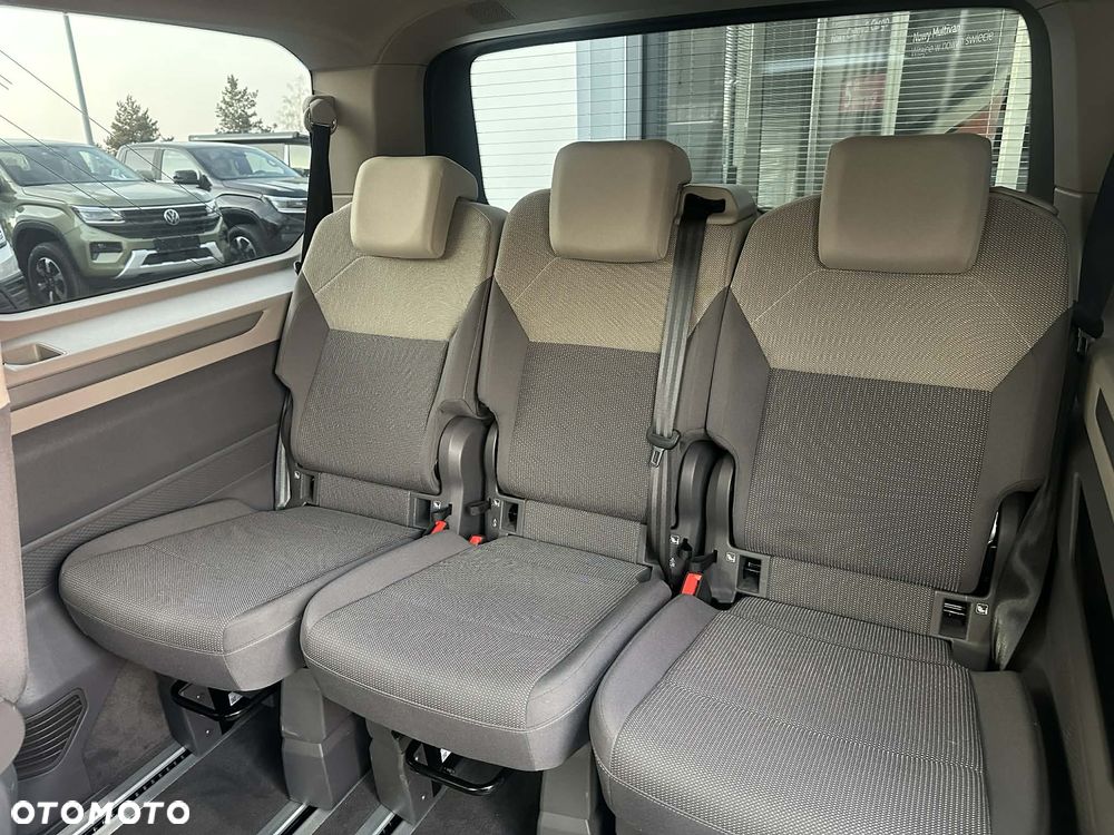 Volkswagen Multivan - 14