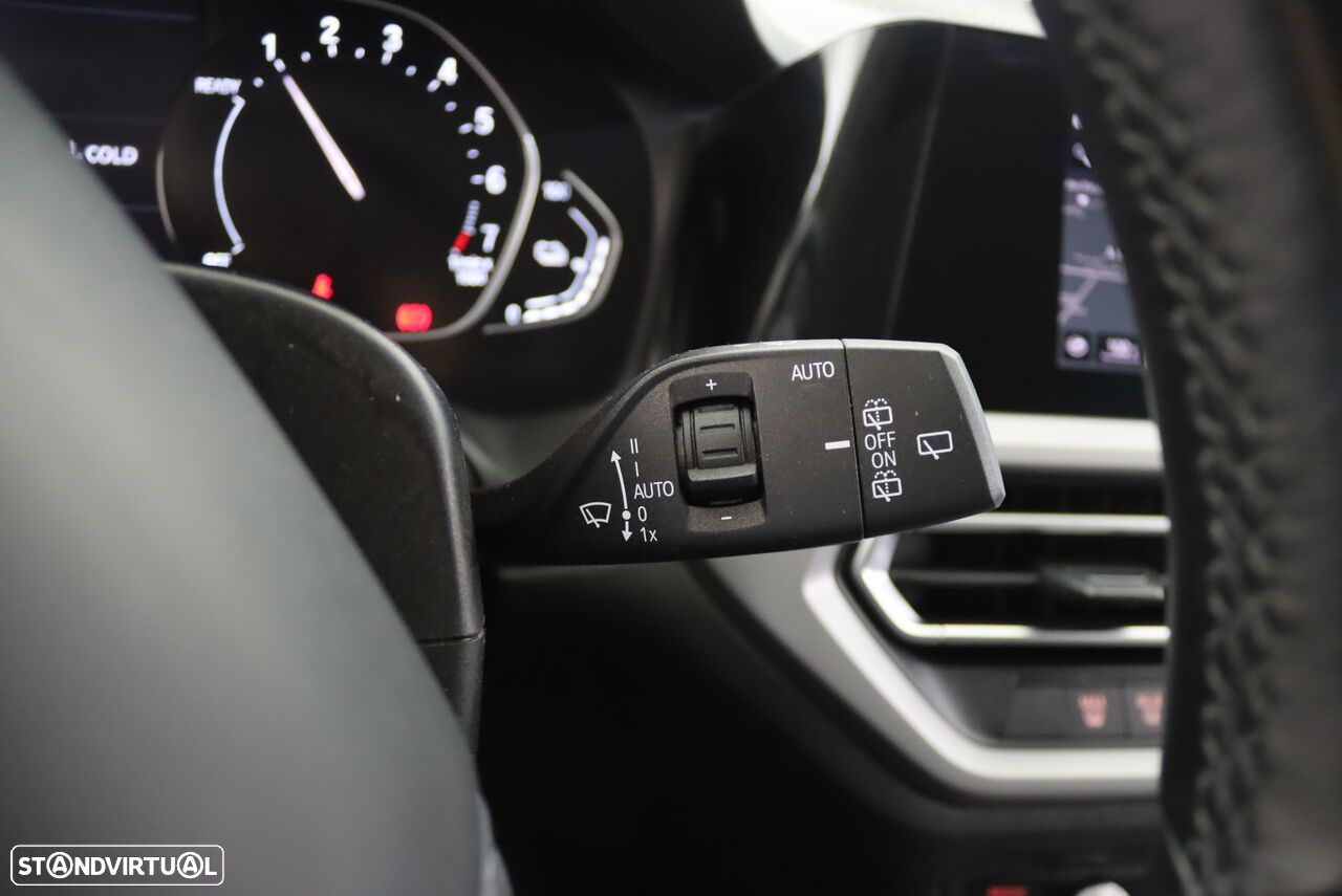 BMW 330 e Touring Corporate Edition Auto - 14