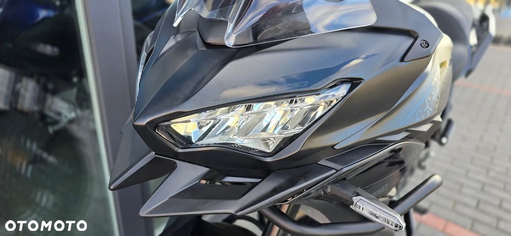 Kawasaki Versys 650 - 36