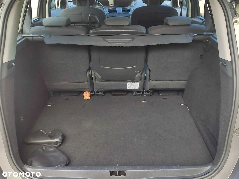 Renault Scenic - 19