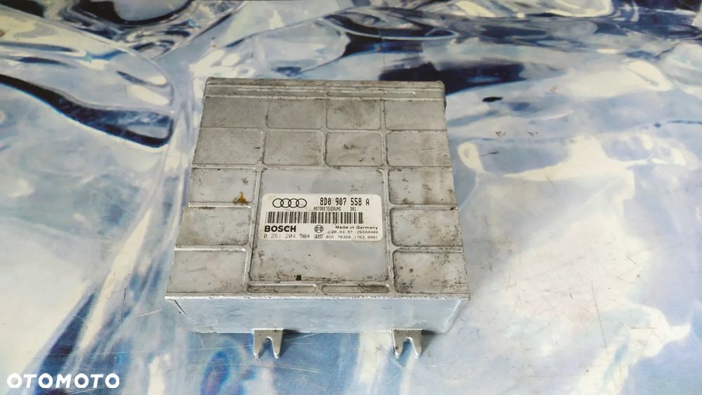 AUDI  STEROWNIK SILNIKA 8D0907558A - 3