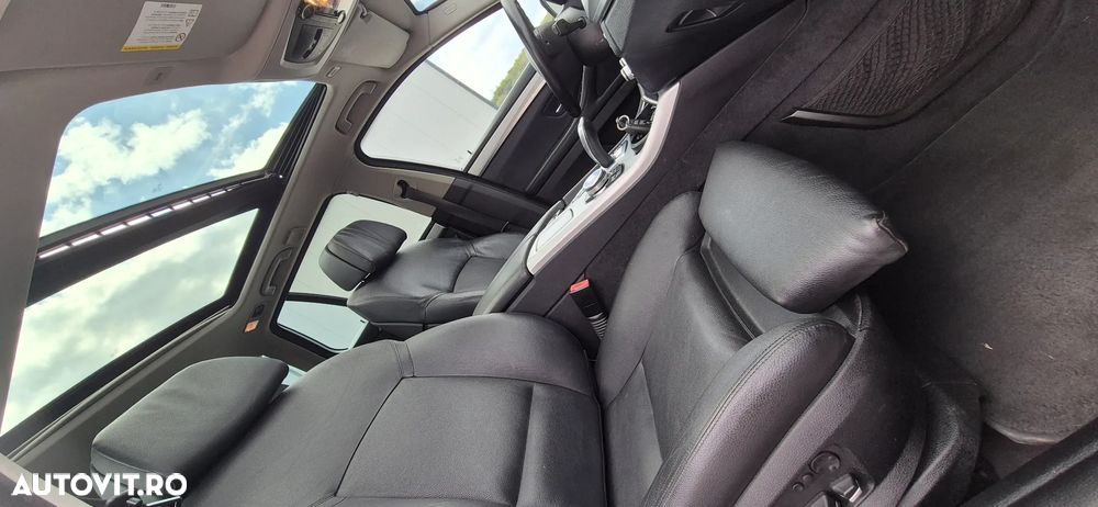 BMW Seria 5 525d xDrive AT - 13