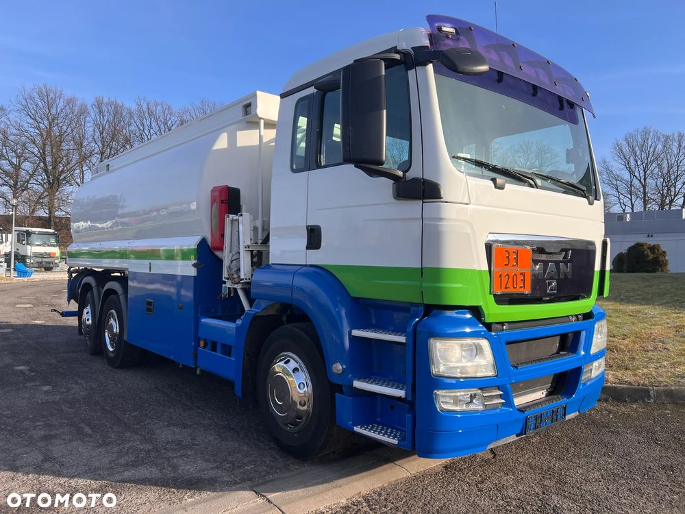 MAN TGS 26.360 cysterna benzyny - 2