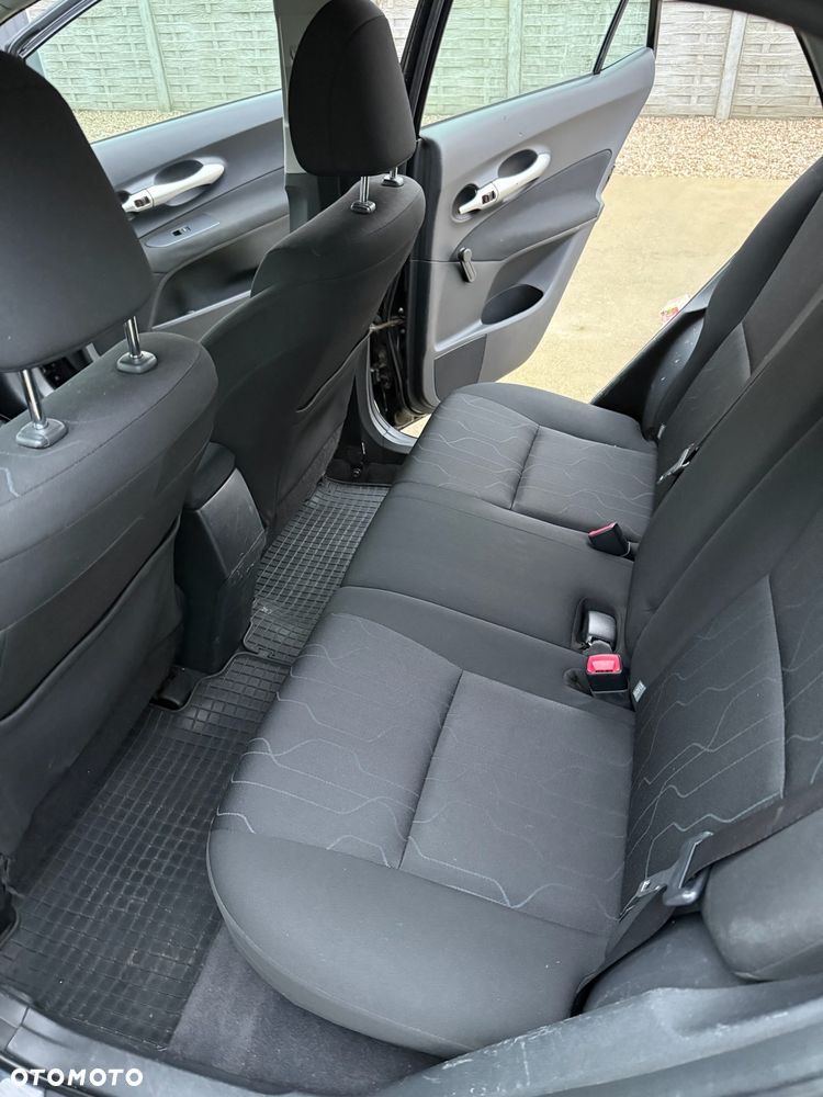 Toyota Auris 1.4 D-4D 2010 - 15