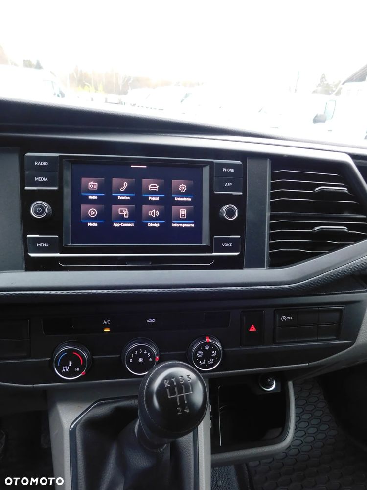 Volkswagen Transporter - 8