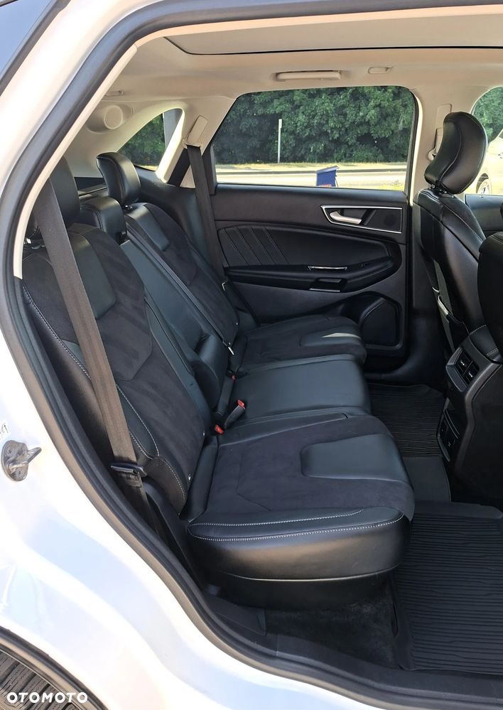 Ford Edge 2.0 TDCi Bi-Turbo 4x4 ST-LINE - 12