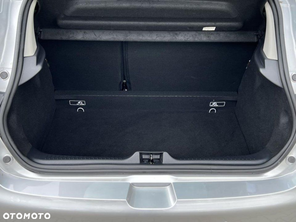 Renault Clio - 22