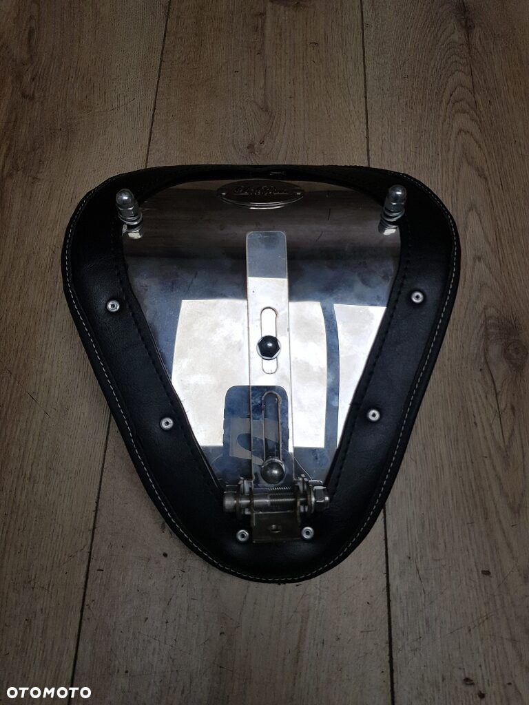 Siedzenie solo La Rosa 13'' Aligator Harley Davidson Old School - 6